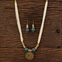 Pendent Set